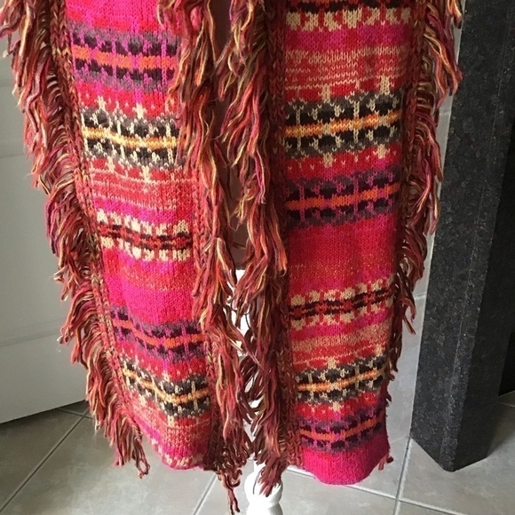 Steve Madden Long Knit Fringed Neck Scarf Muffler Acrylic Boho Pink Red Multi - Picture 8 of 16